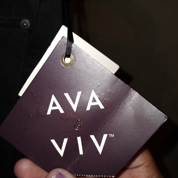 Ava & Viv Women's Washed Black Jeans With Raw Hem - Picture 5 of 9